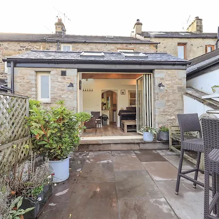 Honey Kirkby Lonsdale